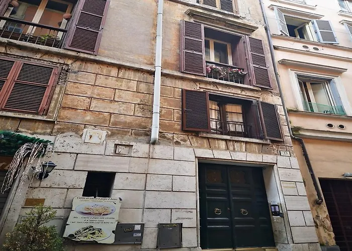 Starhome Pantheon Roma